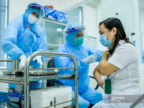Ai được ưu tiên tiêm vắc-xin Covid-19 ở Hà Nội?