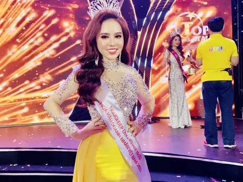 Á hậu Lê Thị Hồng Thắm rạng rỡ tại chung cuộc Hoa hậu Doanh nhân Việt Nam 2022