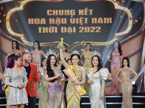 Thạch Thị Cẩm Tố đăng quang Á hậu 2 Hoa hậu Việt Nam Thời đại 2022