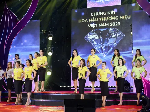 Thí sinh Hoa hậu Thương hiệu Việt Nam 2023 tất bật tổng duyệt trước thềm chung kết