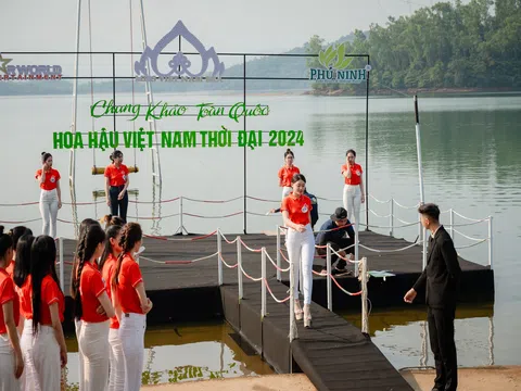 Thí sinh Hoa hậu Việt Nam Thời đại 2024 vẫn rạng rỡ dù tập luyện giữa thời tiết nắng nóng