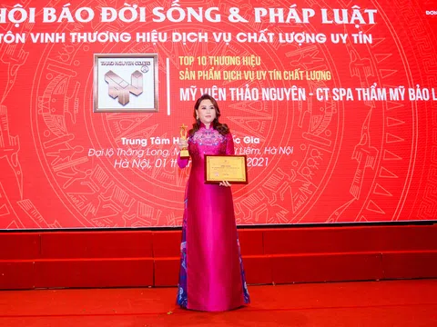 Doanh nhân hoa hậu Thảo Nguyên nhận giải ‘Top 10 thương hiệu sản phẩm dịch vụ uy tín chất lượng’