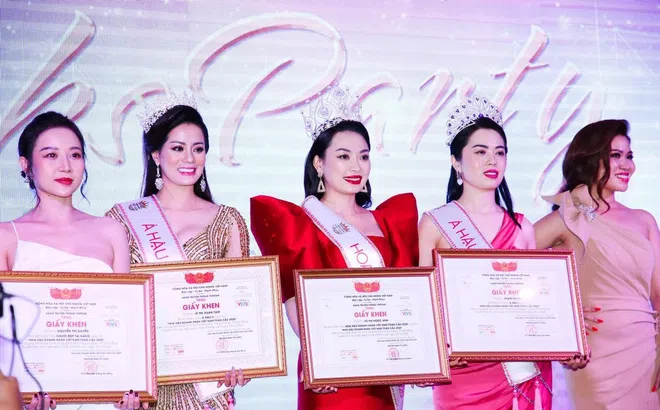 Tân Hoa hậu Doanh nhân Việt Nam Toàn cầu 2020 xuất hiện rạng rỡ tại sự kiện Thanks Party