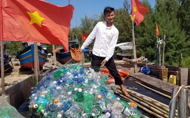 Dự án từ thiện "Đóng góp vỏ chai" gây quỹ xây dựng nhà tình thương tại Điện Biên