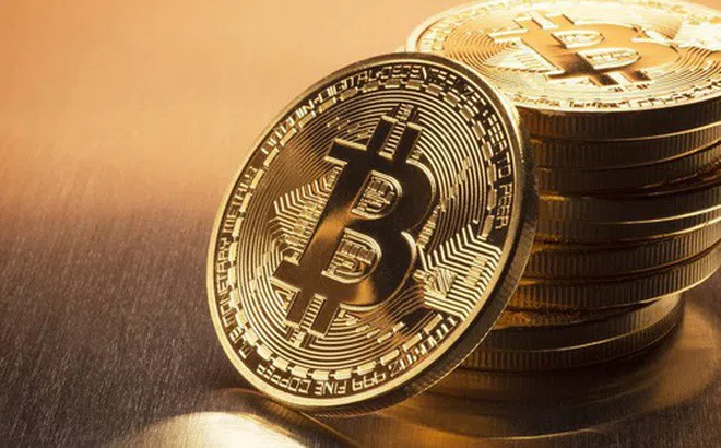 Bitcoin lập đỉnh mới, đạt mốc kỷ lục 51.000 USD